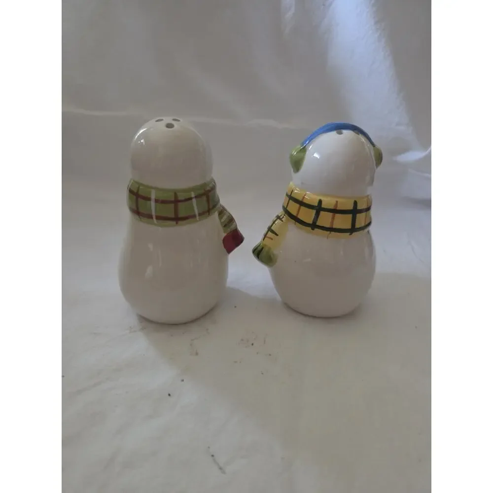 2pc Snowman Christmas Ceramic Salt & Pepper Shakers